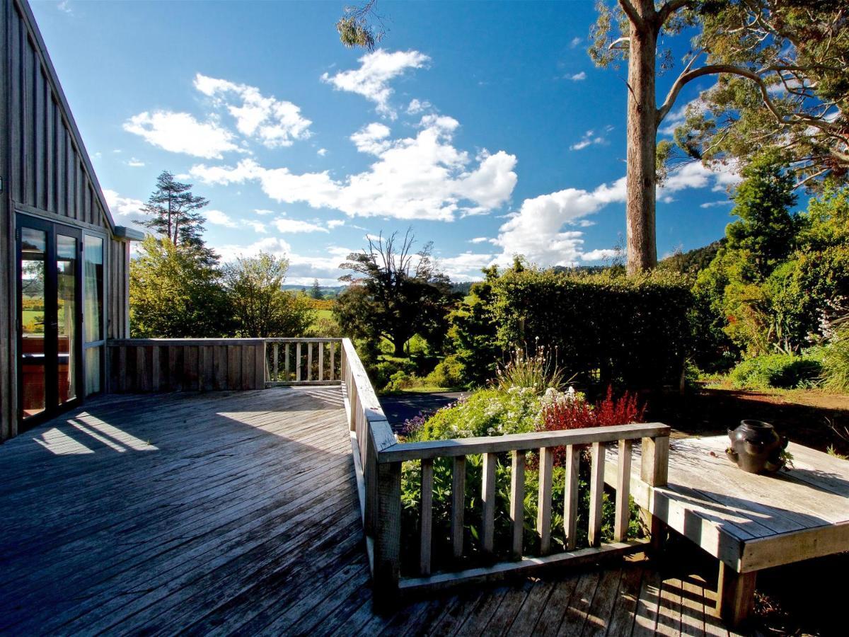Ducks Crossing - Ohakune Holiday Home エクステリア 写真